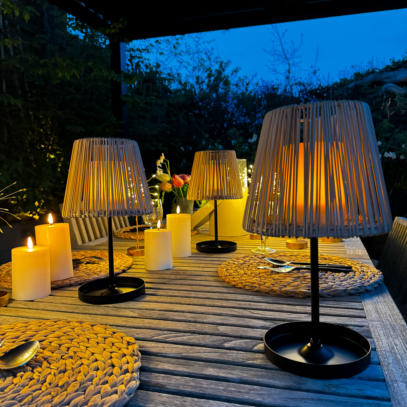 x3 Rattan Solar Table Lamp