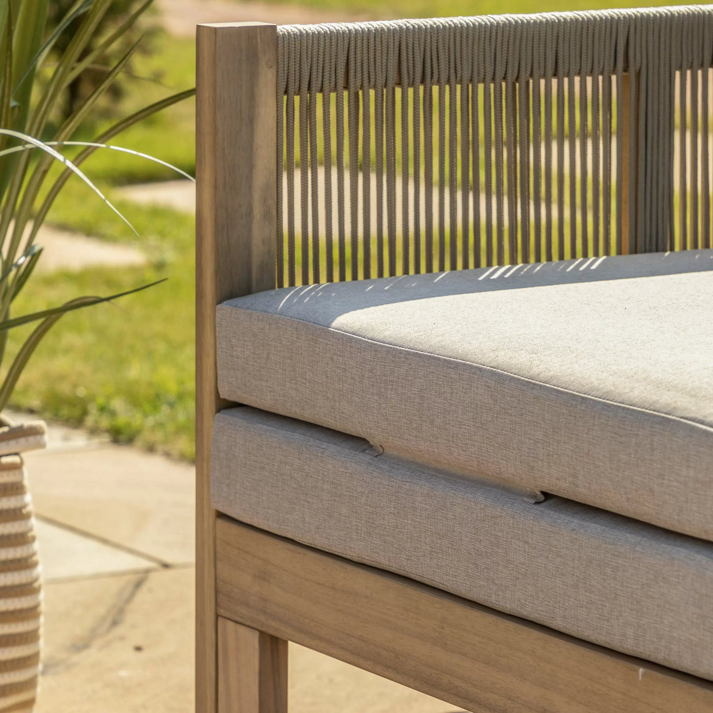 Paros Pull Out Sofa