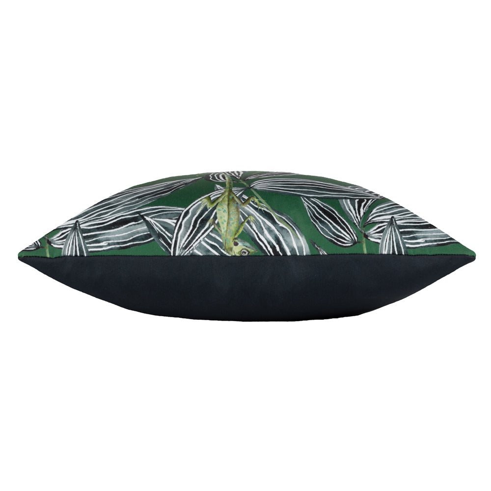 Ebon Wilds Zuri Outdoor Pillow Green
