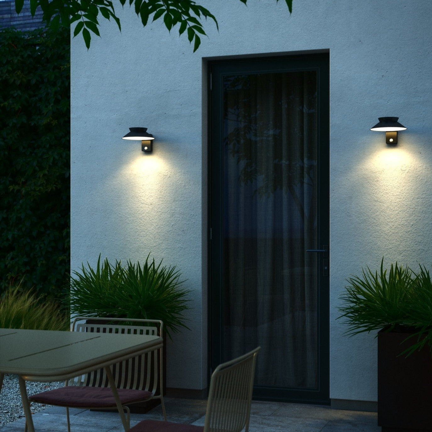 Justina Solar Light Black