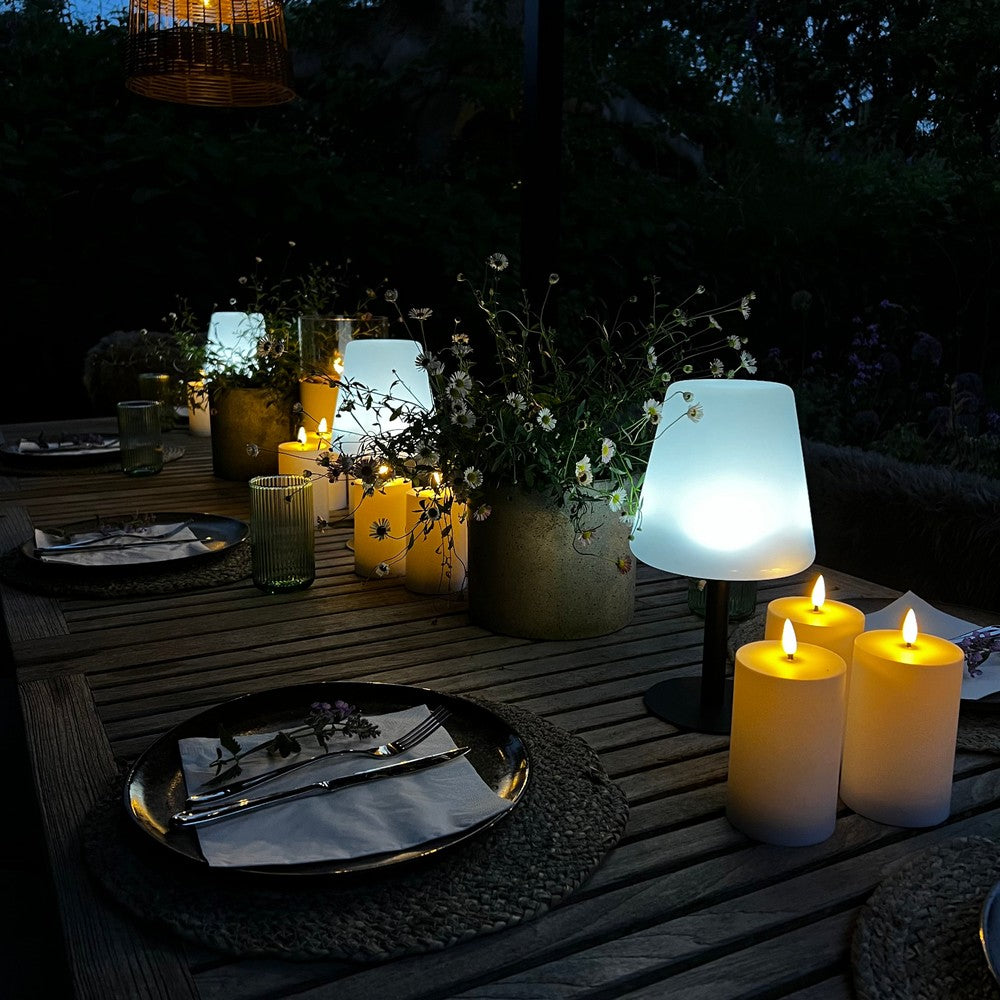 Glowing Solar Table Lamp